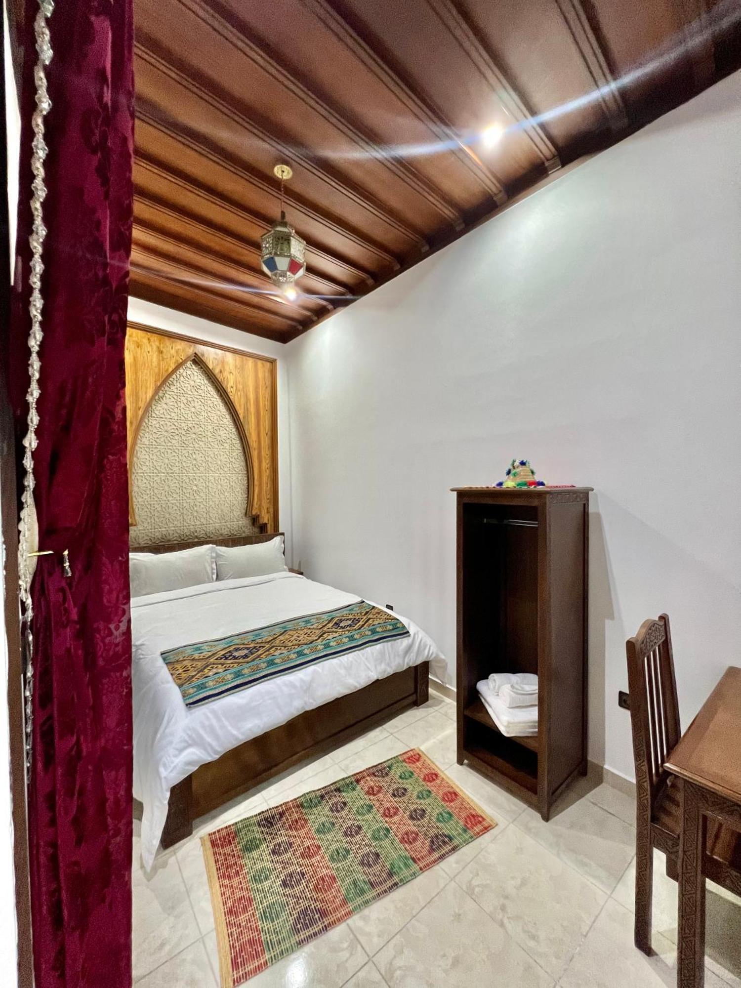 Riad El Wazania Rabat Exterior photo